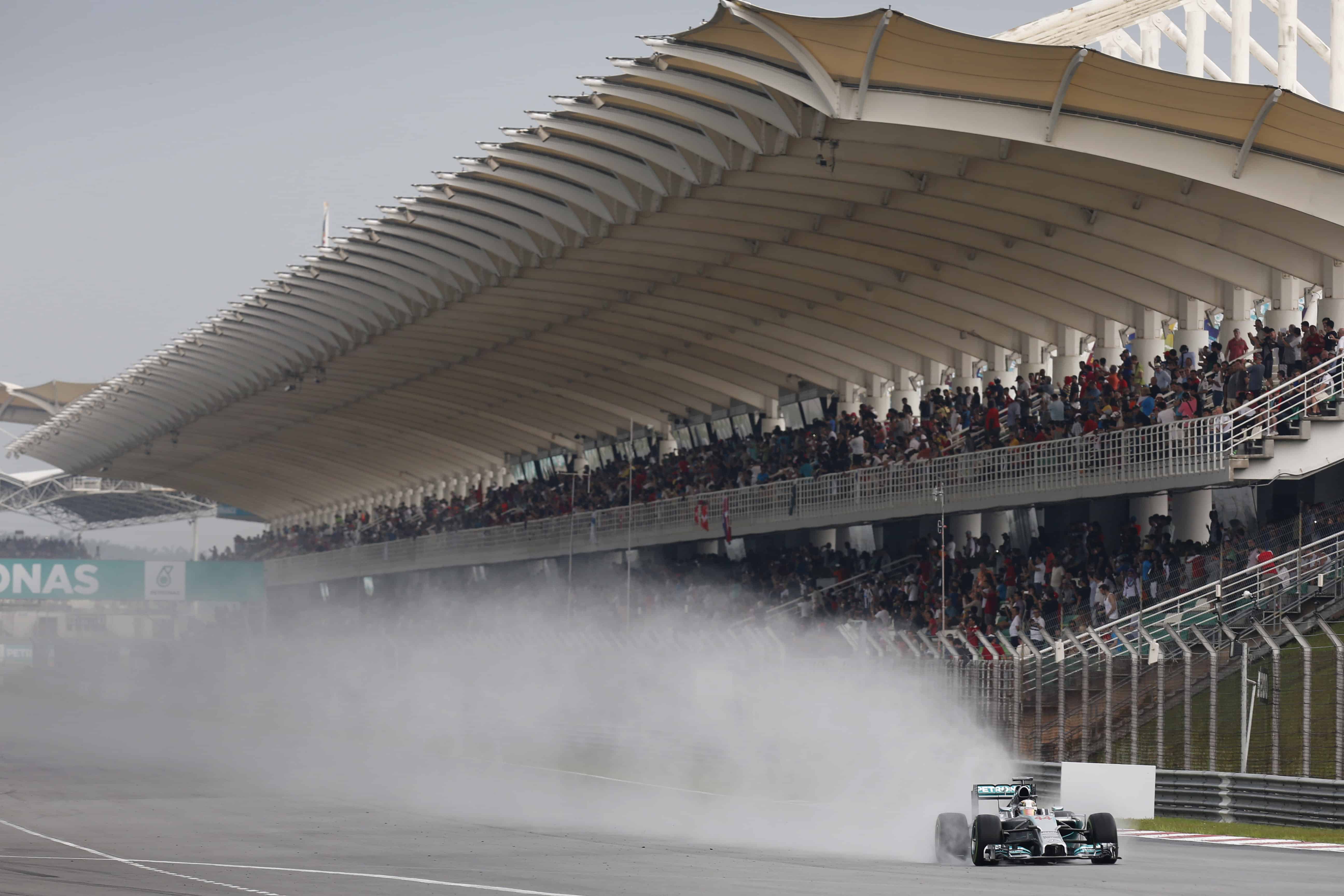 hamilton pole mercedes