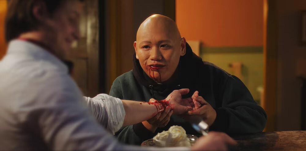 watch Reginald the Vampire Season 2 online